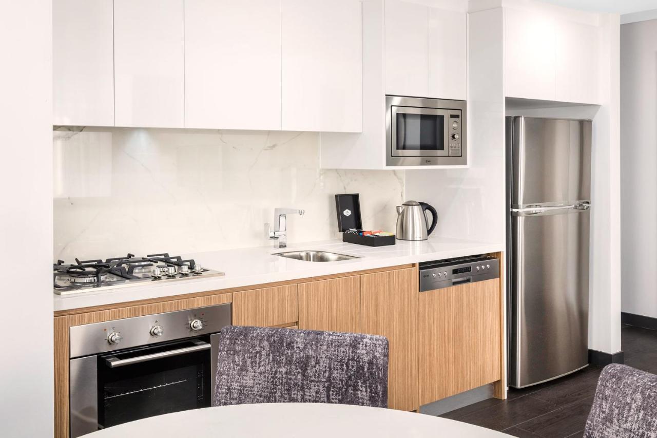 Meriton Suites Chatswood Sydney Exterior photo A typical kitchen