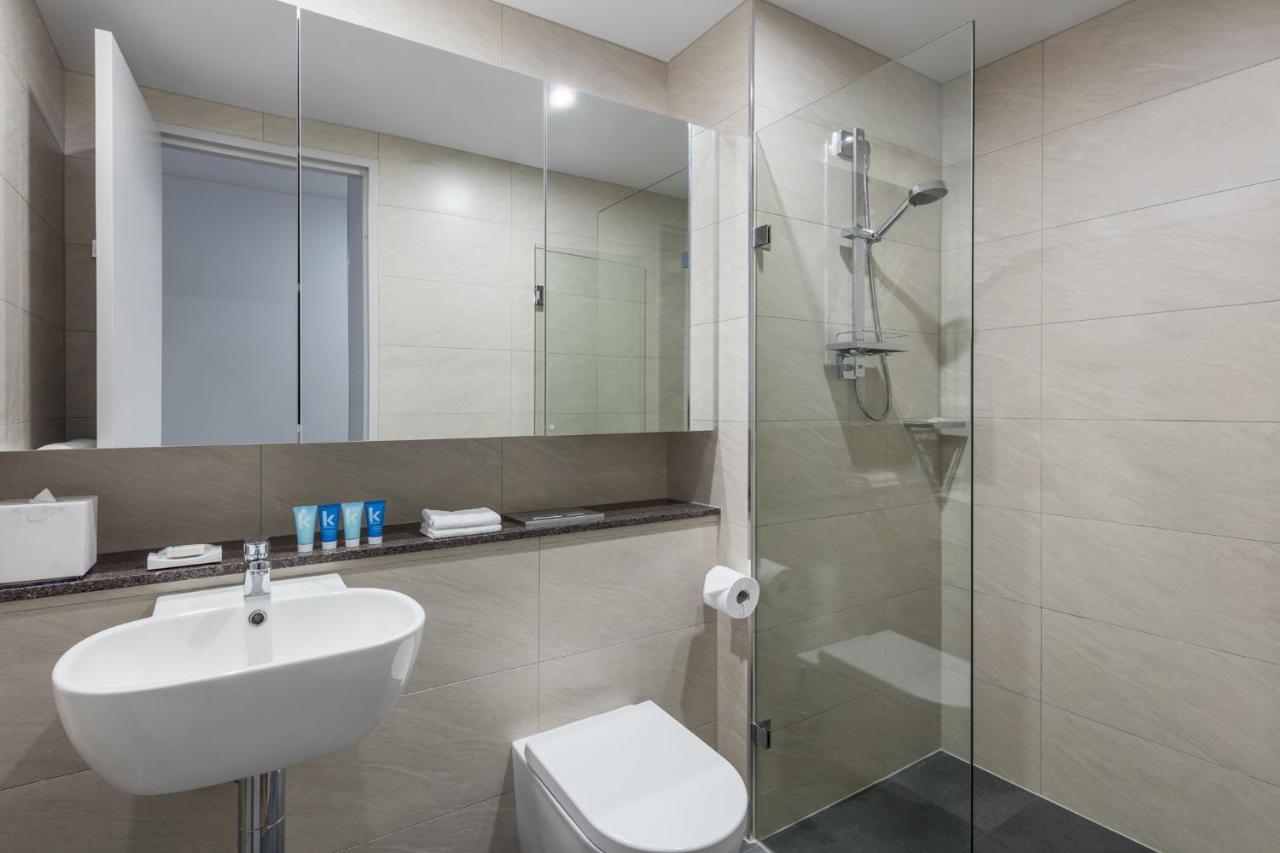 Meriton Suites Chatswood Sydney Exterior photo Bathroom