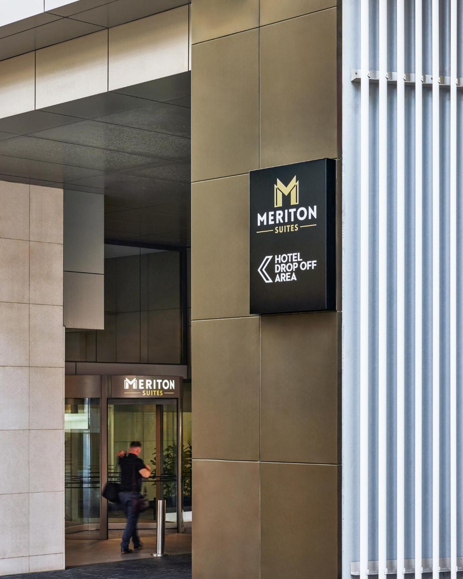 Meriton Suites Chatswood Sydney Exterior photo Meriton Hotel