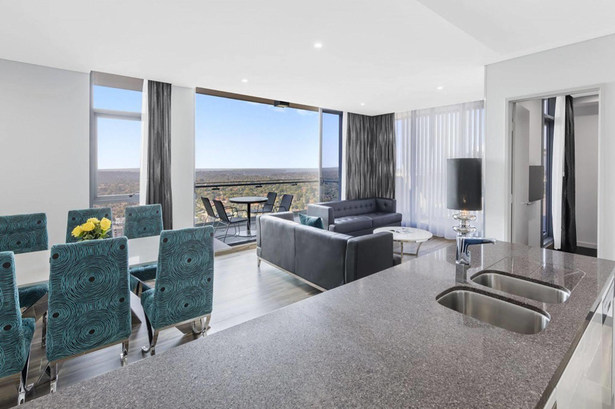 Meriton Suites Chatswood Sydney Exterior photo